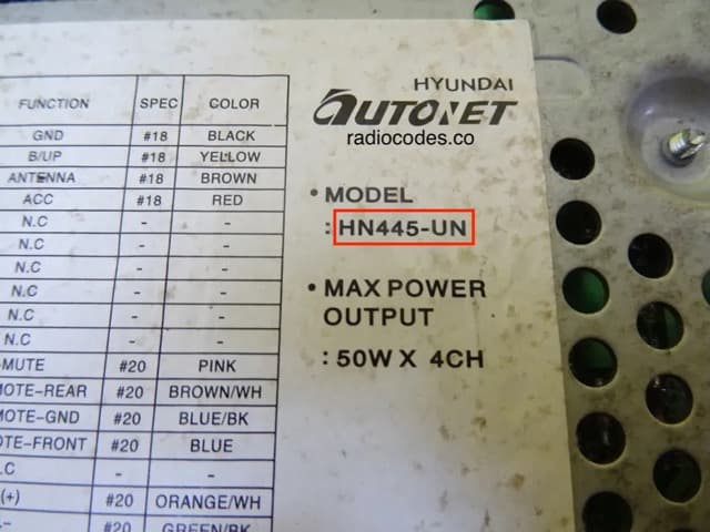 Hyundai magnetolos etiketė ir serijos numerio pavyzdys 5