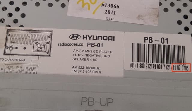 Hyundai magnetolos etiketė ir serijos numerio pavyzdys 2