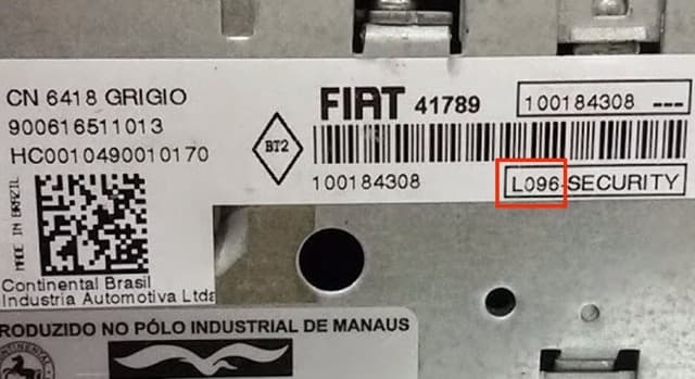 Iveco magnetolos etiketė ir serijos numerio pavyzdys 3