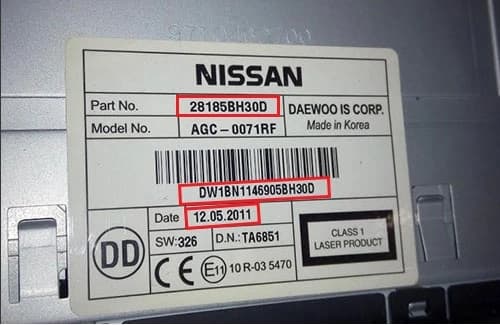 Nissan magnetolos etiketė ir serijos numerio pavyzdys 5