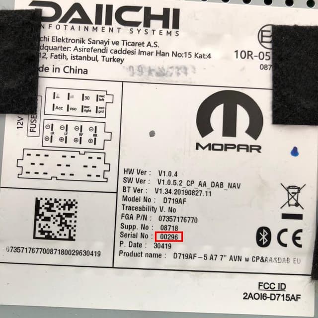Opel magnetolos etiketė ir serijos numerio pavyzdys 4
